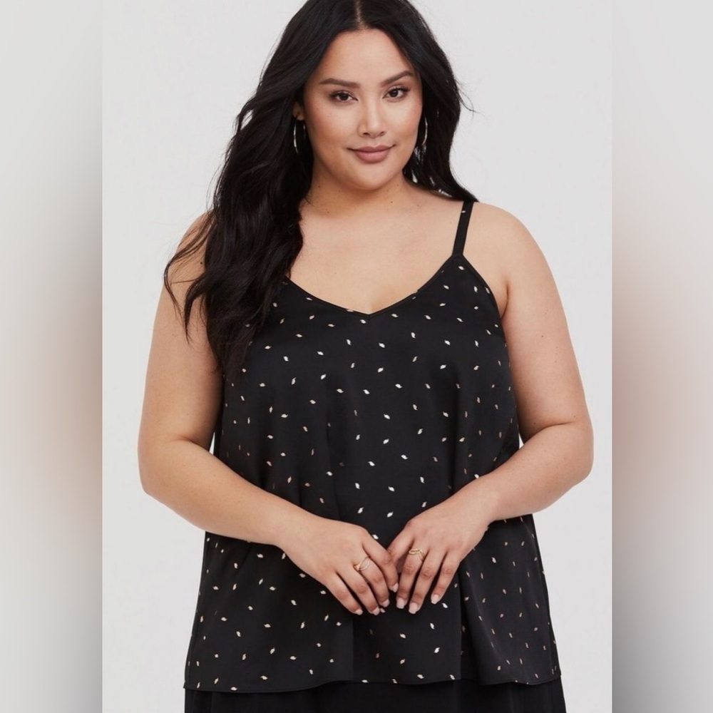 Torrid Cami Tank Top Black & Gold Leaf Print V Neck Sleeveless Flowy Size 00 M/L